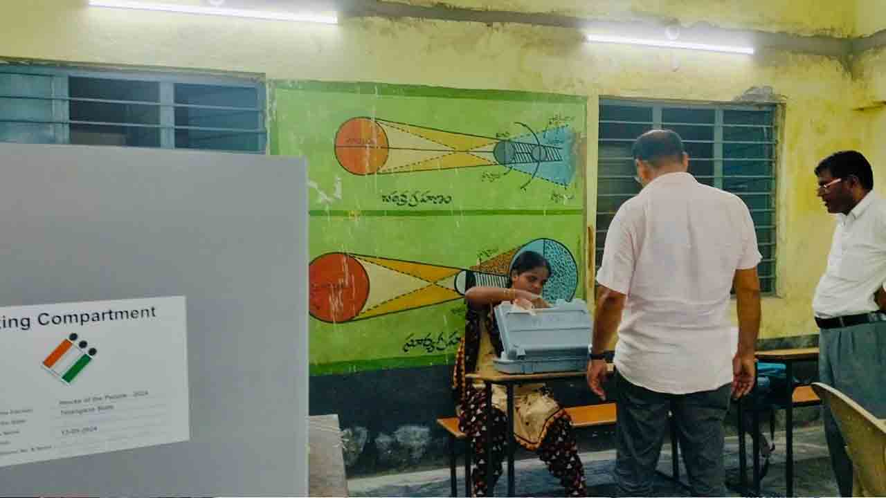 భద్రాద్రి జిల్లాలో 1,105 కేంద్రాల్లో..