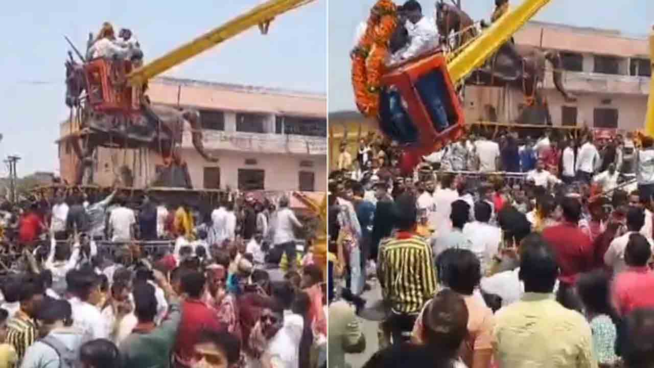 Shocking Video: క్రేన్‌పైకి ఎక్కిన జనం.. అదుపుతప్పి కూలిన వైనం