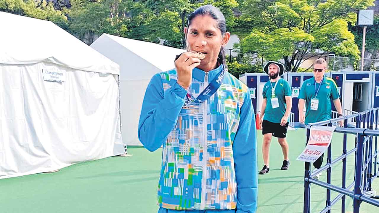 Deepthi Jeevanji | దీప్తి ప్రపంచ రికార్డు.. పారా అథ్లెటిక్స్‌ వరల్డ్‌ చాంపియన్‌షిప్‌లో స్వర్ణం