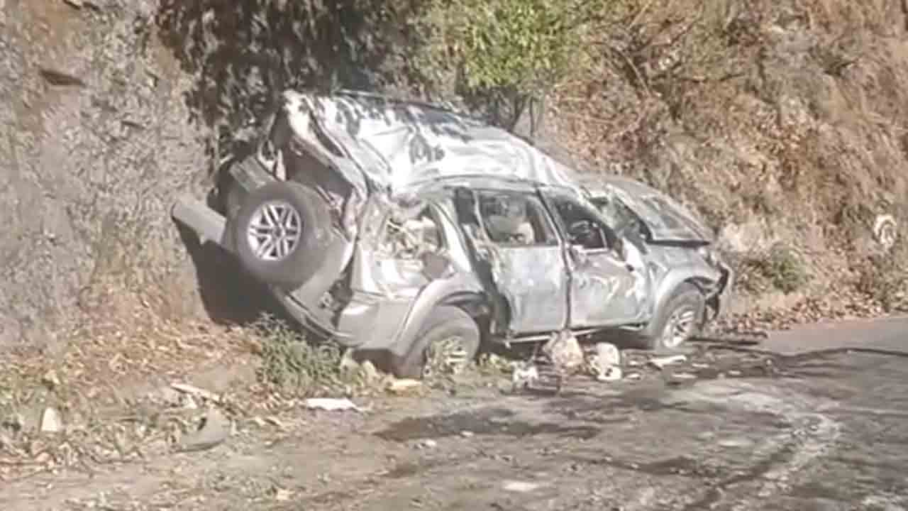 Accident | విషాదాంతమైన విహారయాత్ర.. కారు ప్రమాదంలో ఐదుగురు విద్యార్థులు మృతి