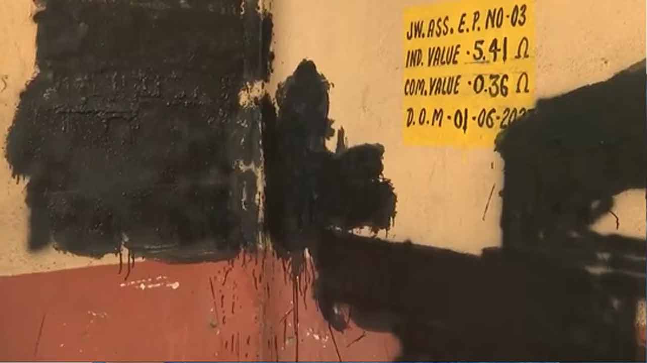 Delhi Metro | ఢిల్లీ మెట్రో గోడలపై ప్రొ ఖలిస్థానీ నినాదాలు.. దర్యాప్తు చేస్తున్న పోలీసులు