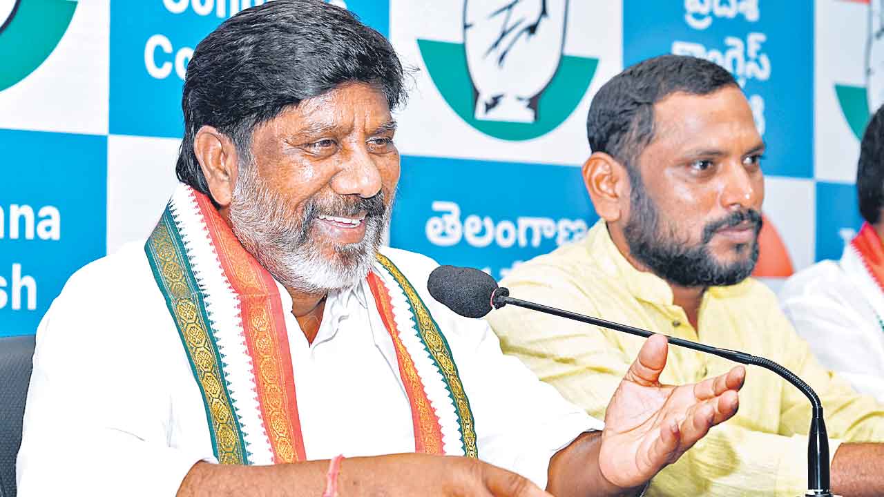 Bhatti Vikramarka | సన్న వడ్లతో బోనస్ ప్రారంభం.. ఎన్నికల హామీపై జవాబు దాటవేసిన డిప్యూటీ సీఎం భట్టి