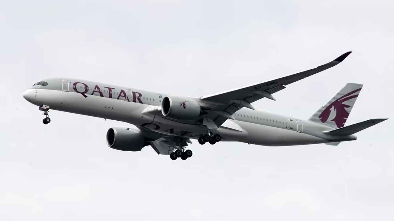 ఖతార్‌ విమానంలో కుదుపులు 12 మందికి గాయాలు