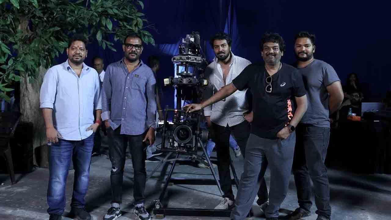 Double iSmart | ముంబైలో ‘డబుల్‌ ఇస్మార్ట్’ టీమ్.. ట్రెండింగ్‌లో విజువల్స్‌