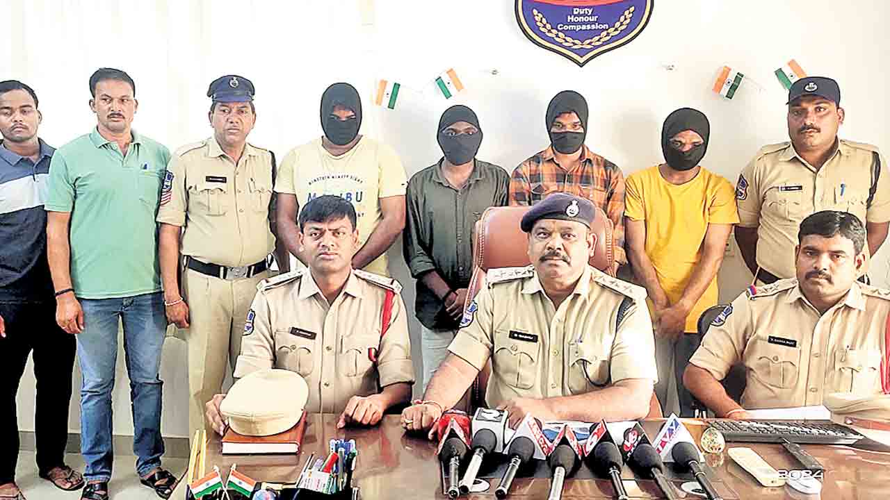 మద్యం మత్తులో దాడి