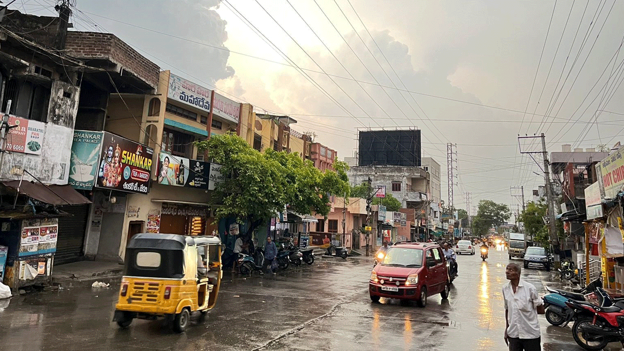 జిల్లా అంతటా వర్షం