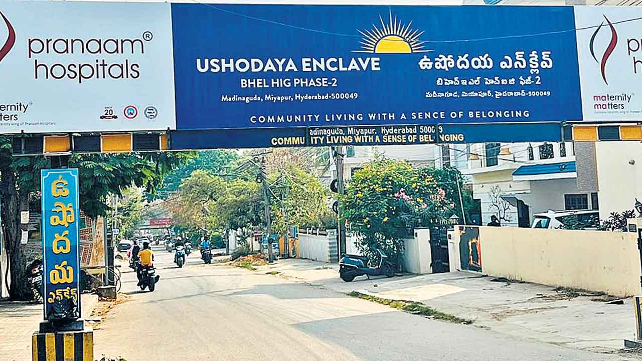 Miyapur | విద్యుత్‌ కోతలు.. ఇలాంటి పరిస్థితి పదేండ్లలో తొలిసారి చూస్తున్నాం: గుండవెల్లి ప్రణిత్‌