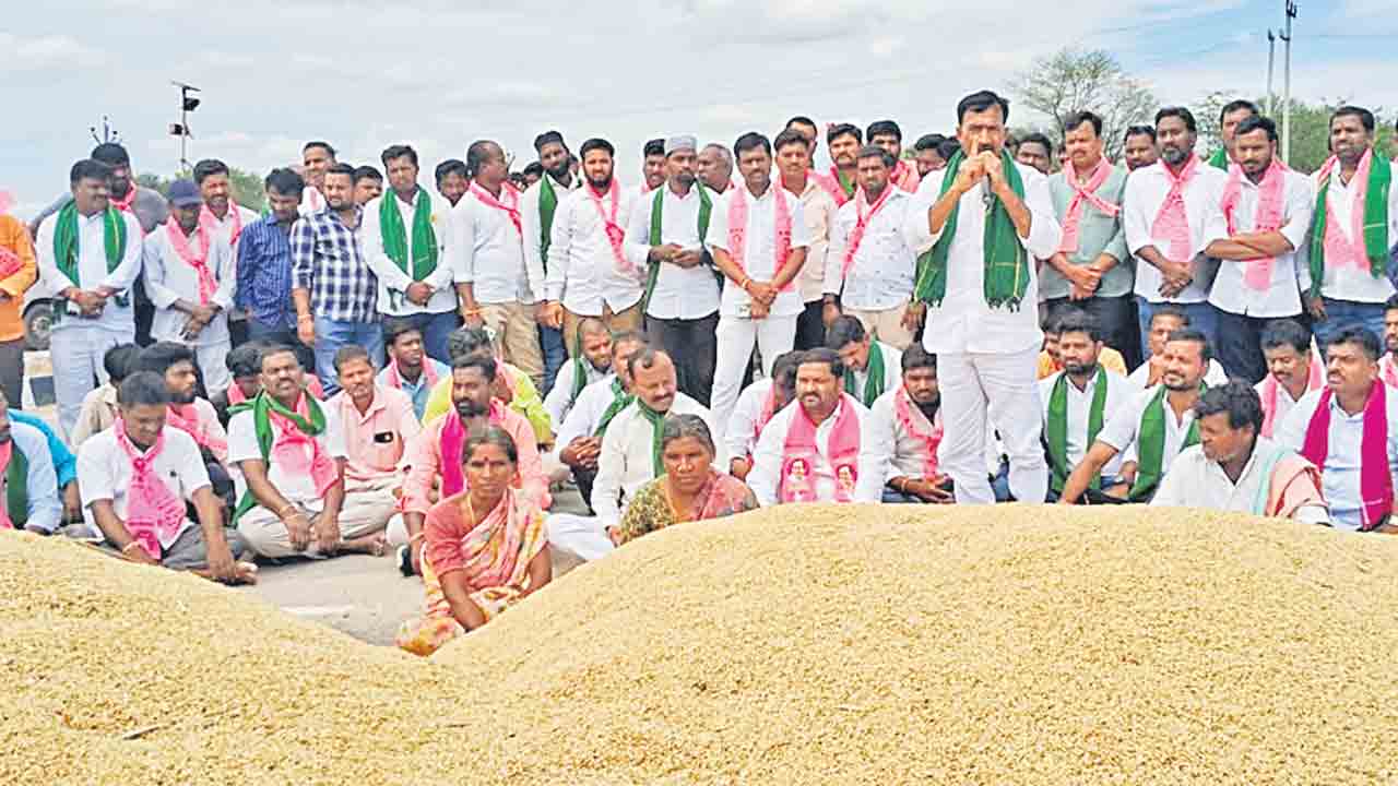 కాంగ్రెస్‌ పాలనలో రైతుల అరిగోస