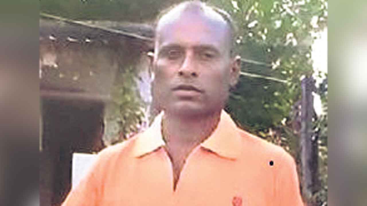 మరో ఇద్దరు రైతుల ఆత్మహత్య