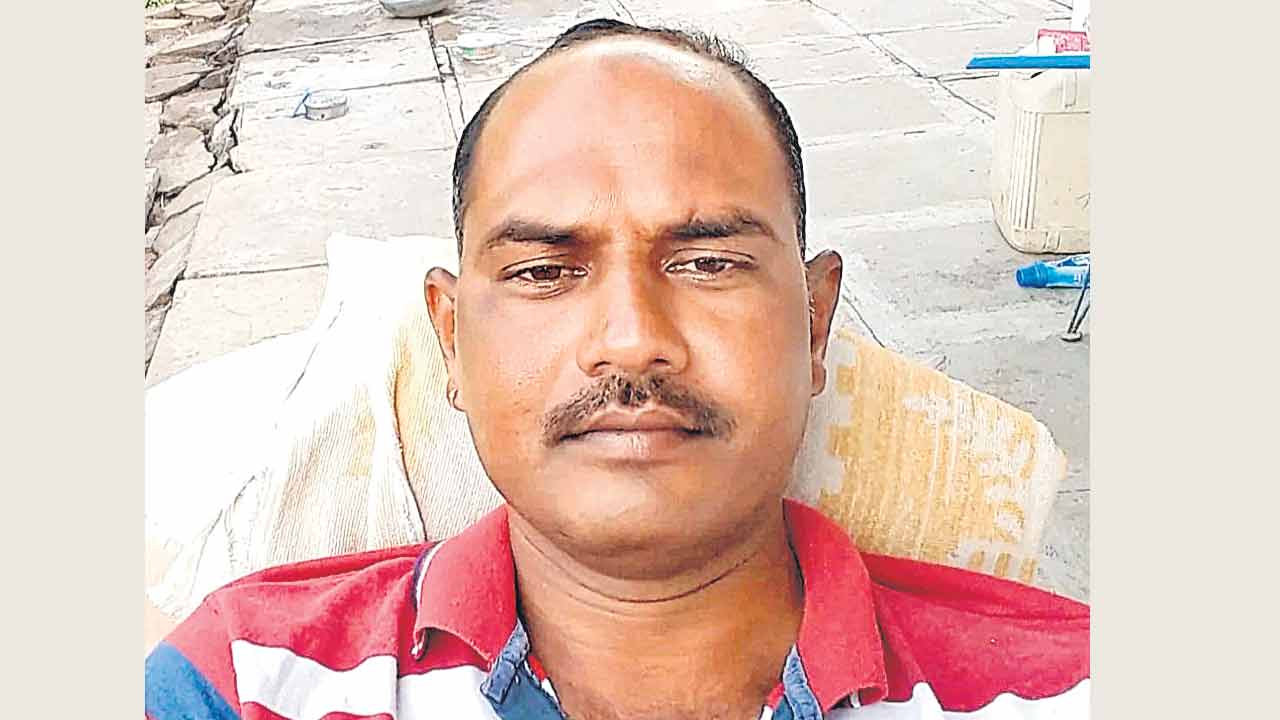 అప్పుల బాధతో రైతు ఆత్మహత్య