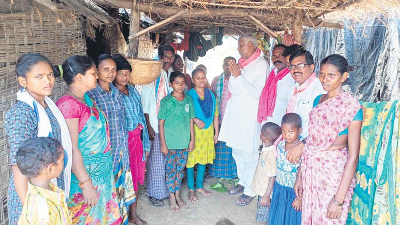 కాంగ్రెస్‌ను నమ్మితే బతుకులు ఆగమైతయ్‌..