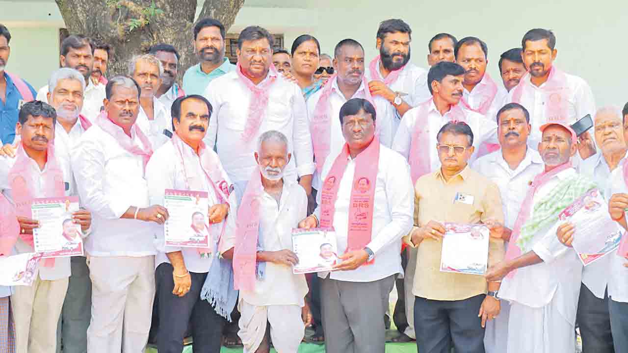 ప్రచార హోరు..సమావేశాల జోరు..