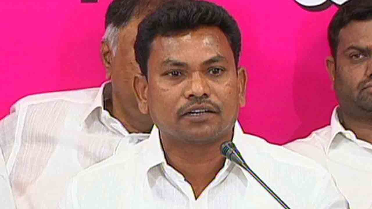 పట్టభద్రులు, బీఆర్‌ఎస్‌ శ్రేణులు తరలిరావాలి: రేగా కాంతారావు