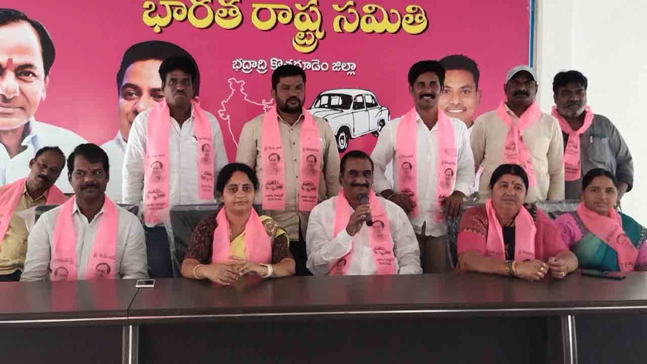రాకేశ్‌రెడ్డిని గెలిపించుకుందాం..