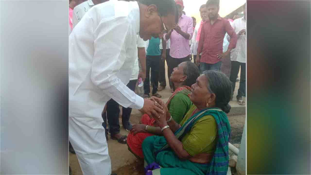 కల్లబొల్లి మాటలతో అధికారంలోకి..