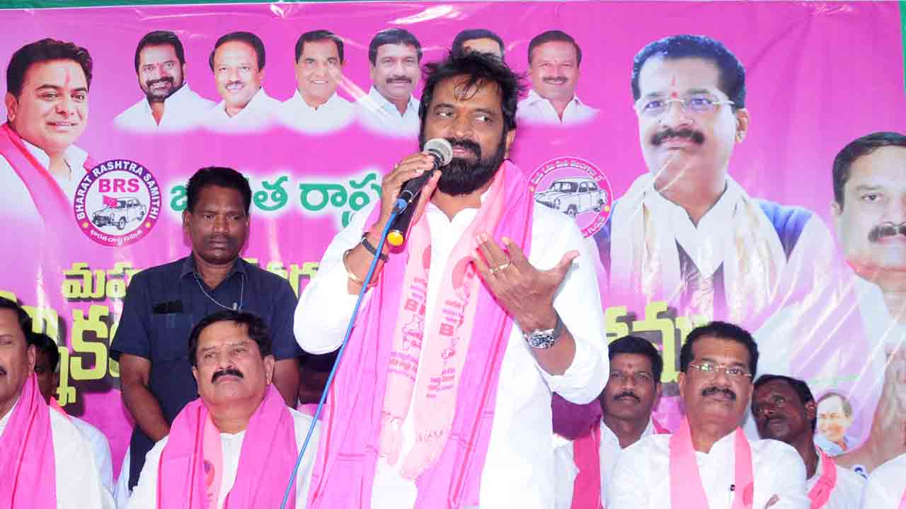 బూటకపు హామీలతో కాలయాపన