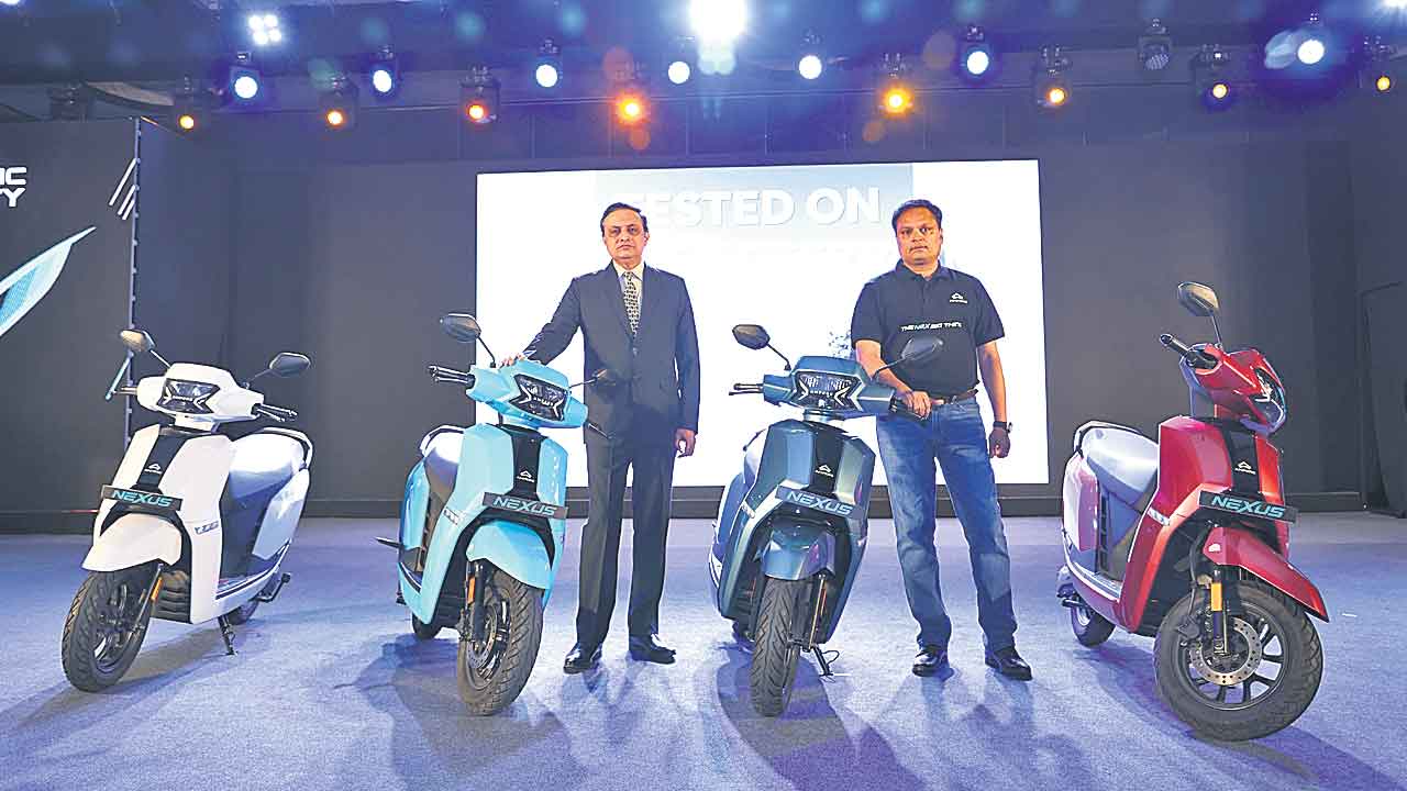 గ్రేవ్స్‌ ఫ్యామిలీ ఈ-స్కూటర్‌