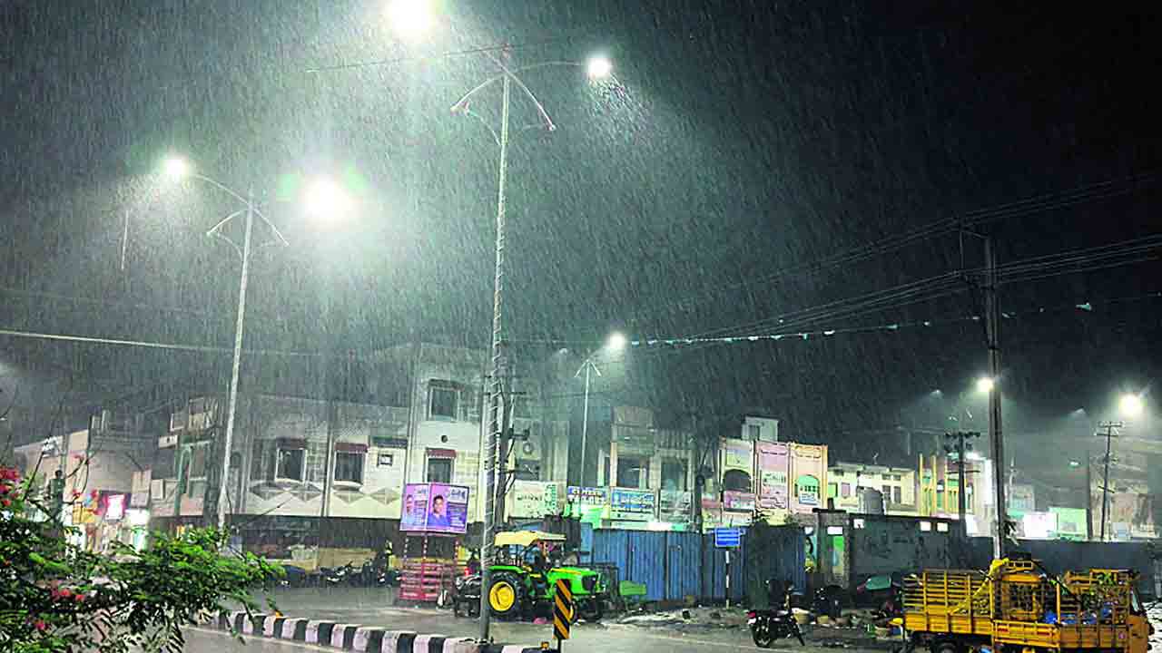 ఉమ్మడి వరంగల్‌లో జోరు వాన