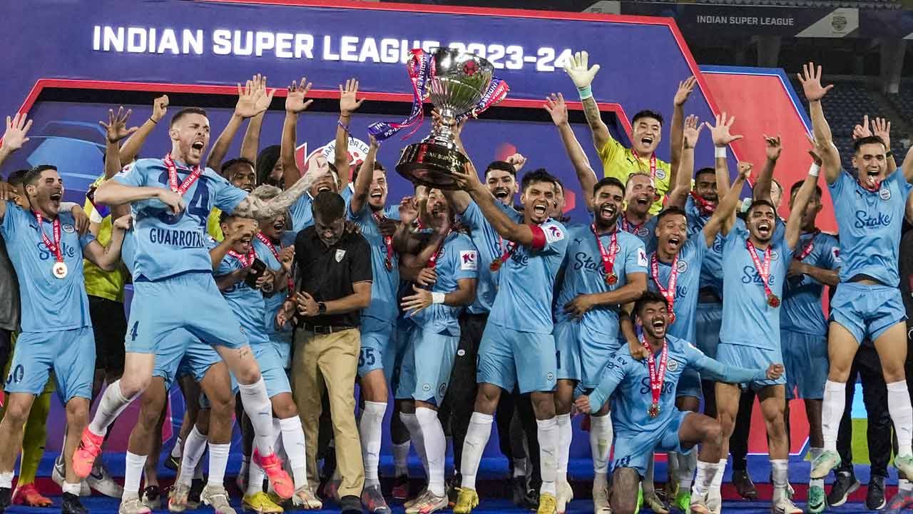 ISL | ఐఎస్‌ఎల్‌ టైటిల్‌ విజేతగా ముంబై..