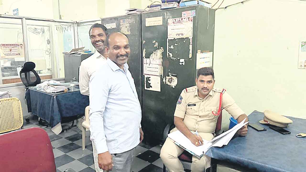 భారీ భూభాగోతంపై ఎస్‌బీ విచారణ