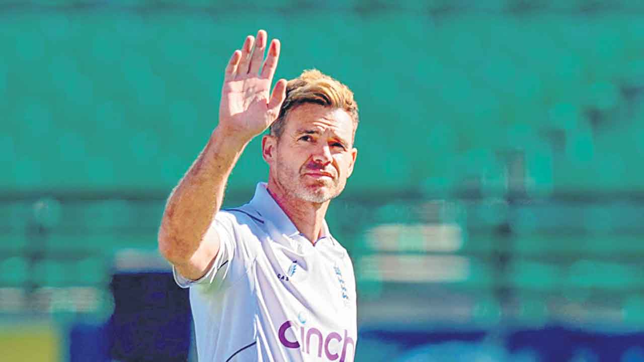 అండర్సన్‌ అల్విదా!