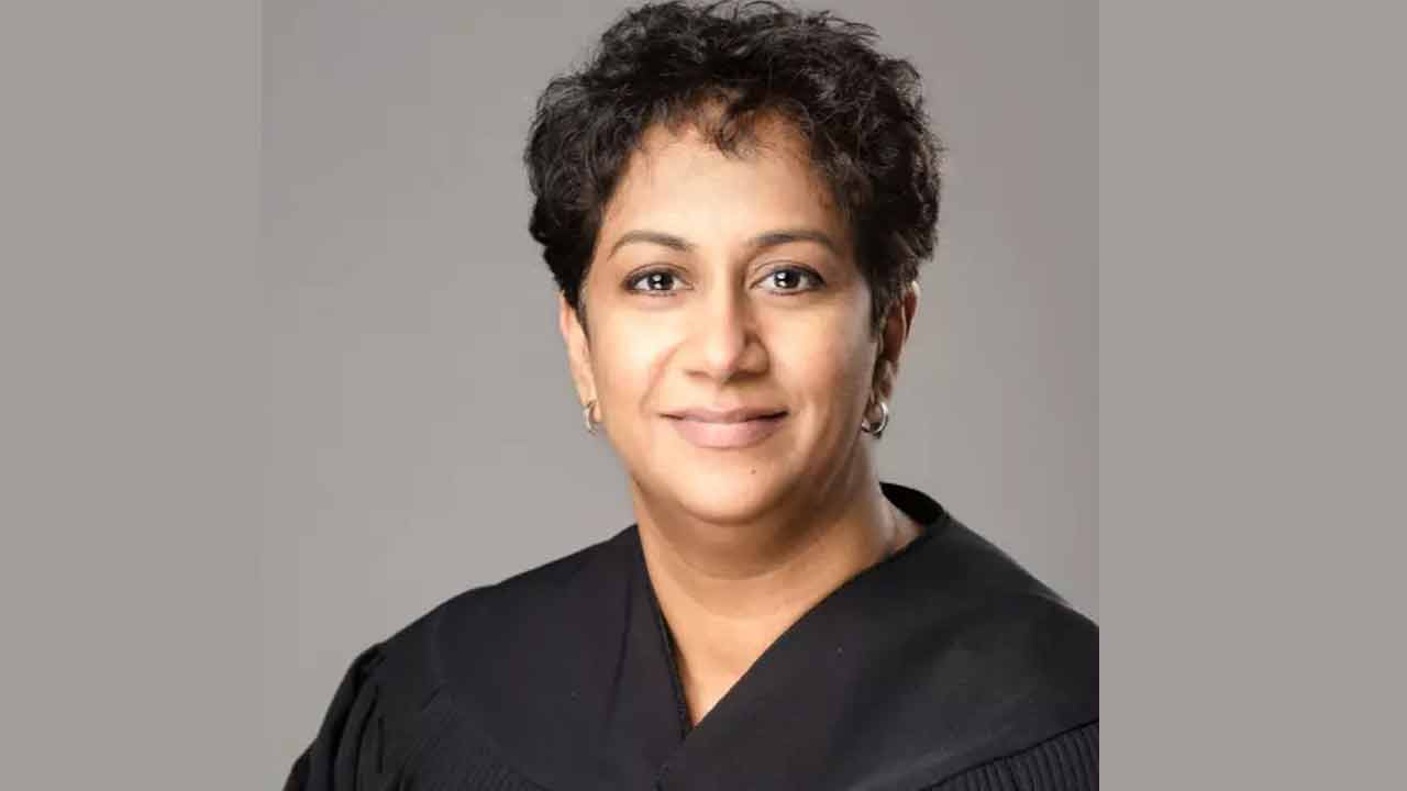 అమెరికాలో జడ్జిగా తెలుగు మహిళ!