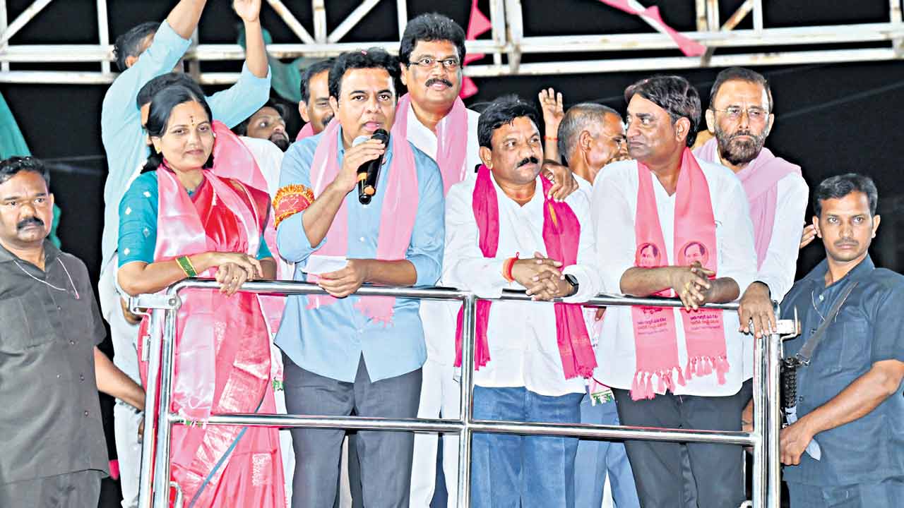 KTR | దేశాన్ని ముంచి దేవుడి పేరుతో ఓట్లు.. పదేండ్లు పాలించి చెప్పుకొలేని దుస్థితి కేంద్రంలోని బీజేపీది: కేటీఆర్‌