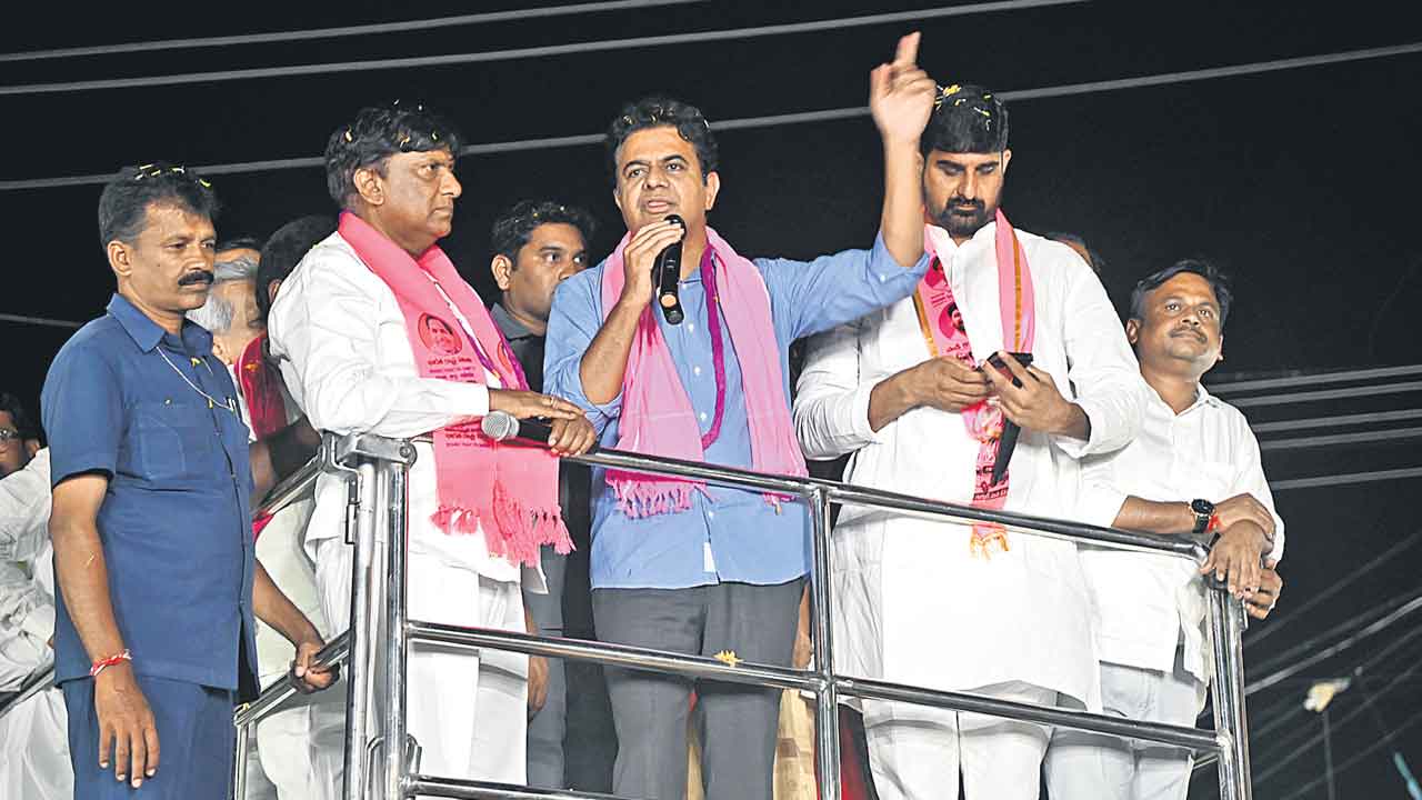 KTR | 12 స్థానాల్లో బీఆర్‌ఎస్‌దే గెలుపు.. దేవుళ్ల పేరుతో బీజేపీ రాజకీయం: కేటీఆర్‌