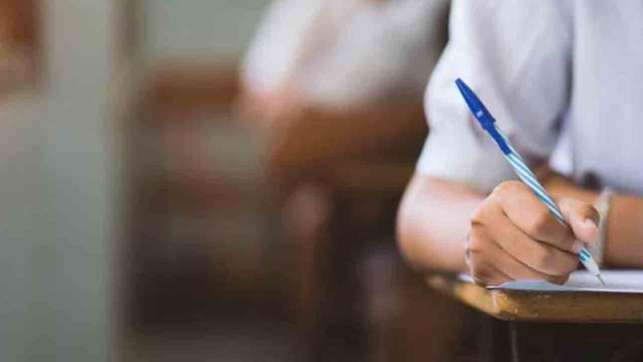 పదహారేళ్లకు పూసింది..