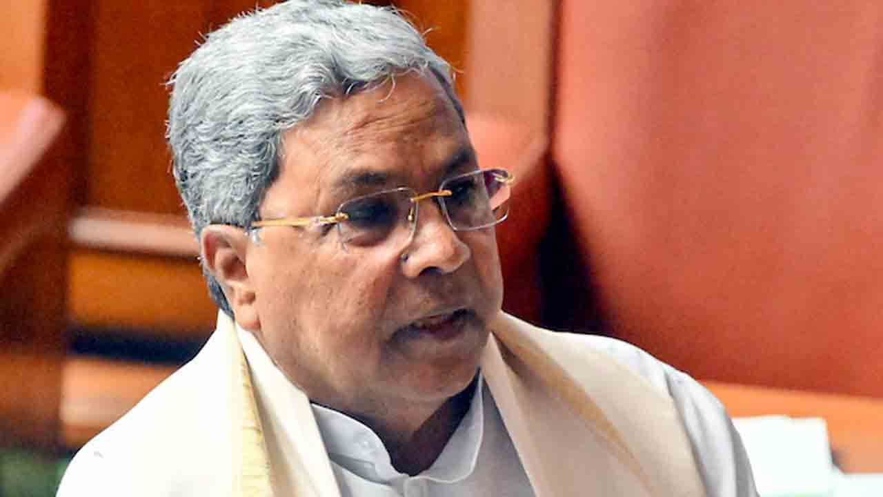 Siddaramaiah | ప్రజ్వల్‌ను దేవెగౌడే విదేశాలకు పంపించి ఉంటాడు.. సిద్ధరామయ్య సంచలన ఆరోపణ