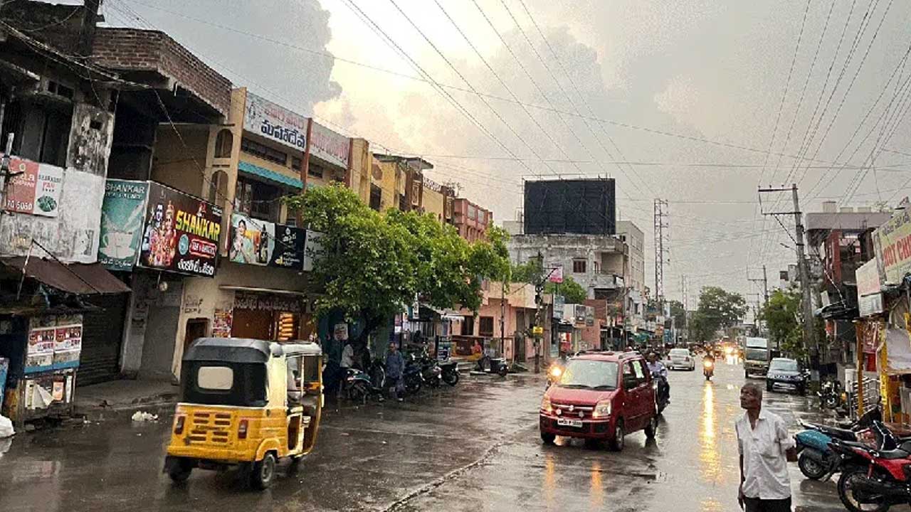 Khammam | ఖమ్మంలో గాలివాన బీభత్సం.. పలు గ్రామాలకు నిలిచిన విద్యుత్‌