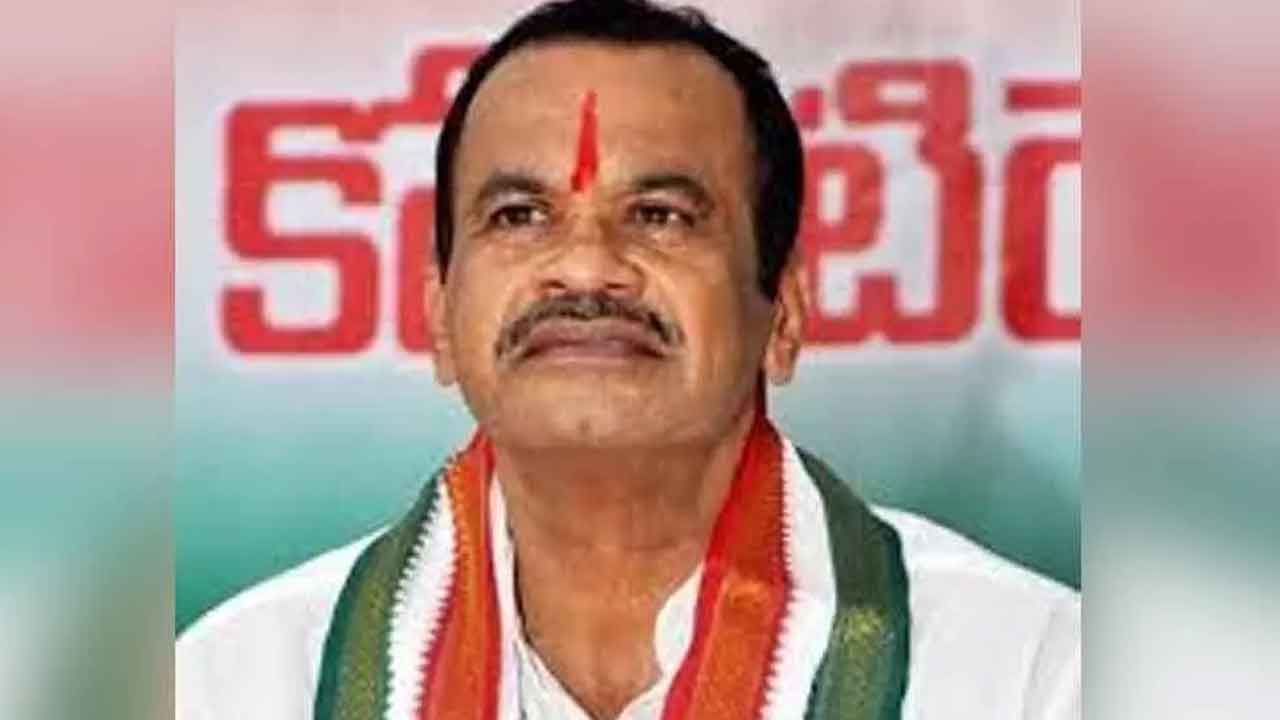 టిమ్స్‌పై కోమటిరెడ్డికి అవగాహనలేమి
