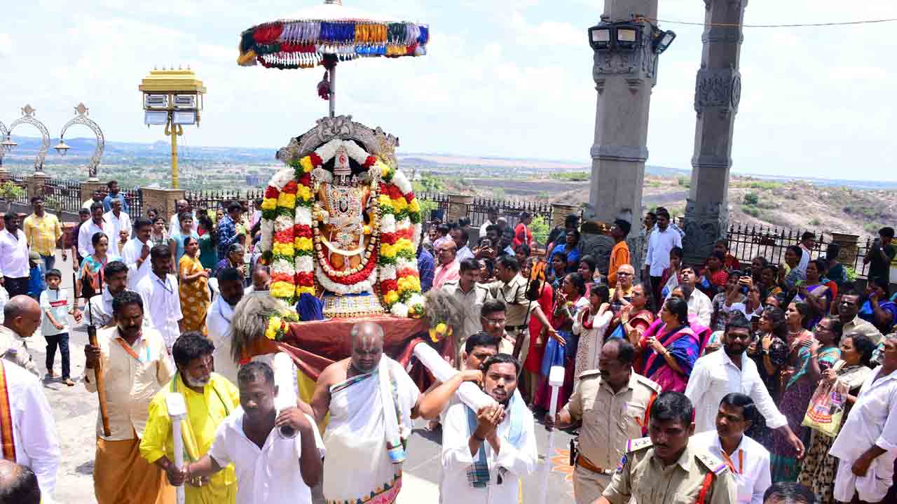 నృసింహుడి జయంత్యుత్సవాలు