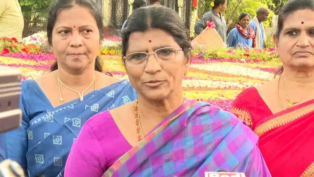 Lakshmi Parvati | ఏపీలో అధికారంపై లక్ష్మీపార్వతి కీలక వ్యాఖ్యలు