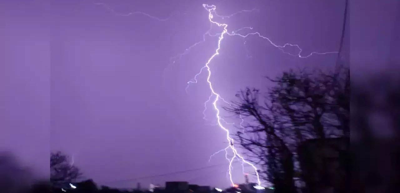 Lightning strike | వికారాబాద్‌ జిల్లాలో పిడుగుపాటుకు ముగ్గురి మృతి