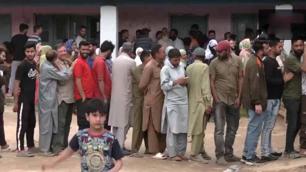 Lok Sabha Elections | ఐదో దశలో సాయంత్రం 5 గంటల వరకు 56.68 శాతం పోలింగ్‌.. పశ్చిమబెంగాల్‌లో అత్యధికం..!