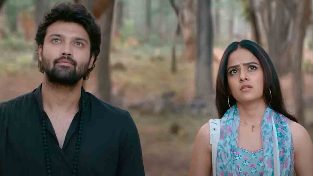 Love Me Review | లవ్ మీ రివ్యూ : రొమాంటిక్ హారర్ అలరించిందా ?