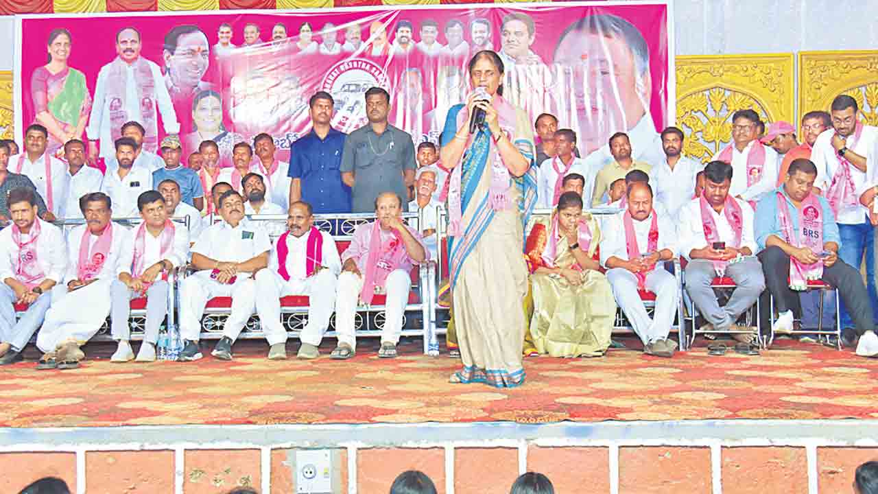 అబద్ధాల కాంగ్రెస్‌కు కర్రుకాల్చి వాతపెట్టాలి