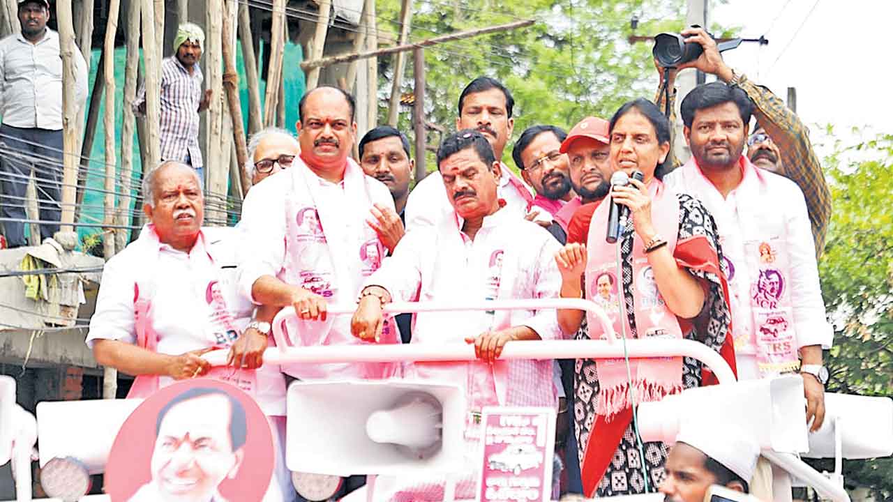 Sabitha Indra Reddy | పాలన మరిచిన మంత్రులు: ఎమ్మెల్యే సబితాఇంద్రారెడ్డి