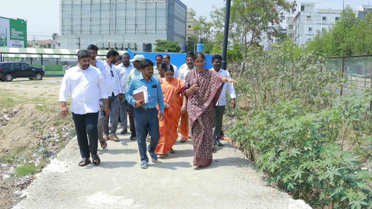 MLA Sabitha Reddy | వరద కాల్వల పనులు యుద్ధప్రాతిపదికన పూర్తి చేయాలి : ఎమ్మెల్యే పి సబితా ఇంద్రారెడ్డి