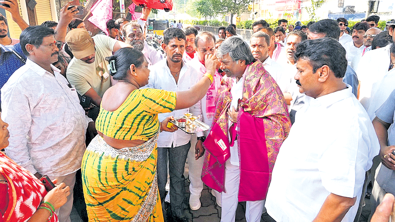 కాంగ్రెస్‌, బీజేపీలవి మాయమాటలు, దొంగ హామీలు