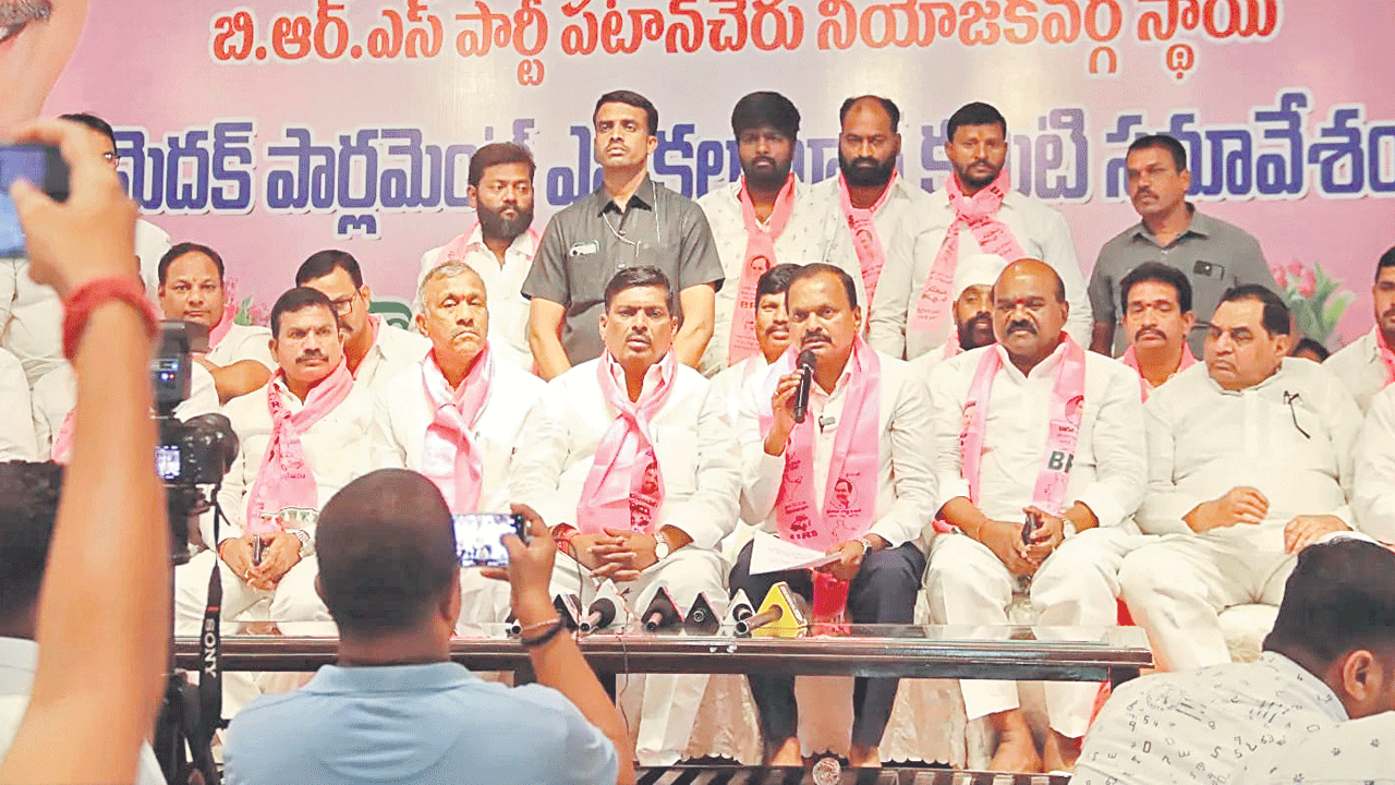 సీఎం హుందాగా వ్యవహరించాలి