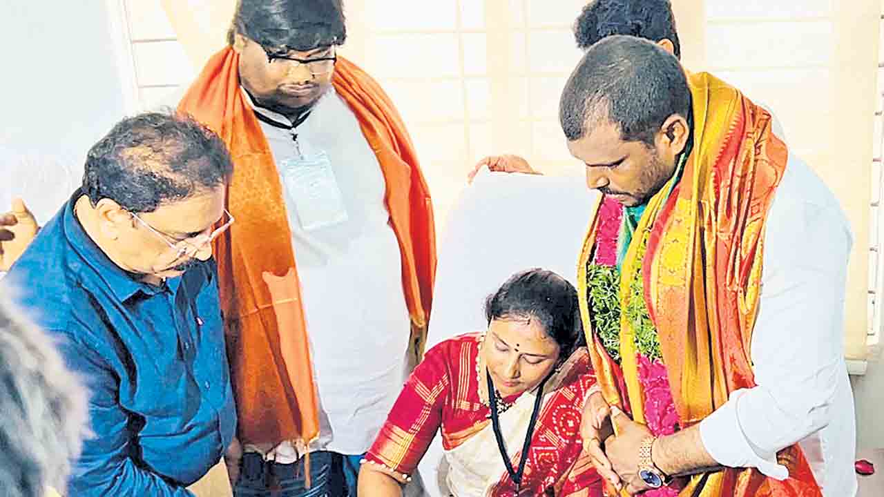 బండ్లగూడ పీఠంపై తొలి మహిళా మేయర్‌