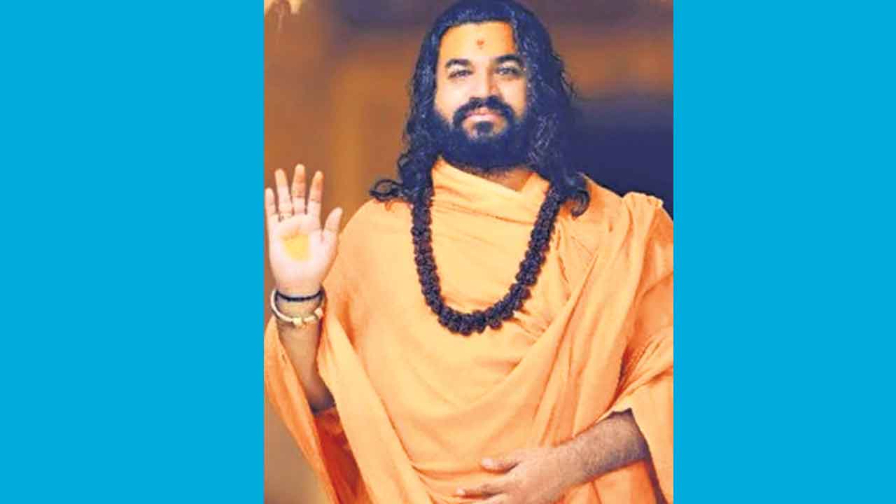Jagadguru | తొలిసారి ‘జగద్గురు’గా దళితుడు.. మహేంద్రానందగిరికి బిరుదు