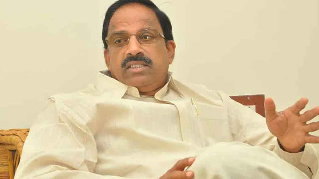 జొన్నలు తక్కువకు అమ్ముకోవద్దు: మంత్రి తుమ్మల