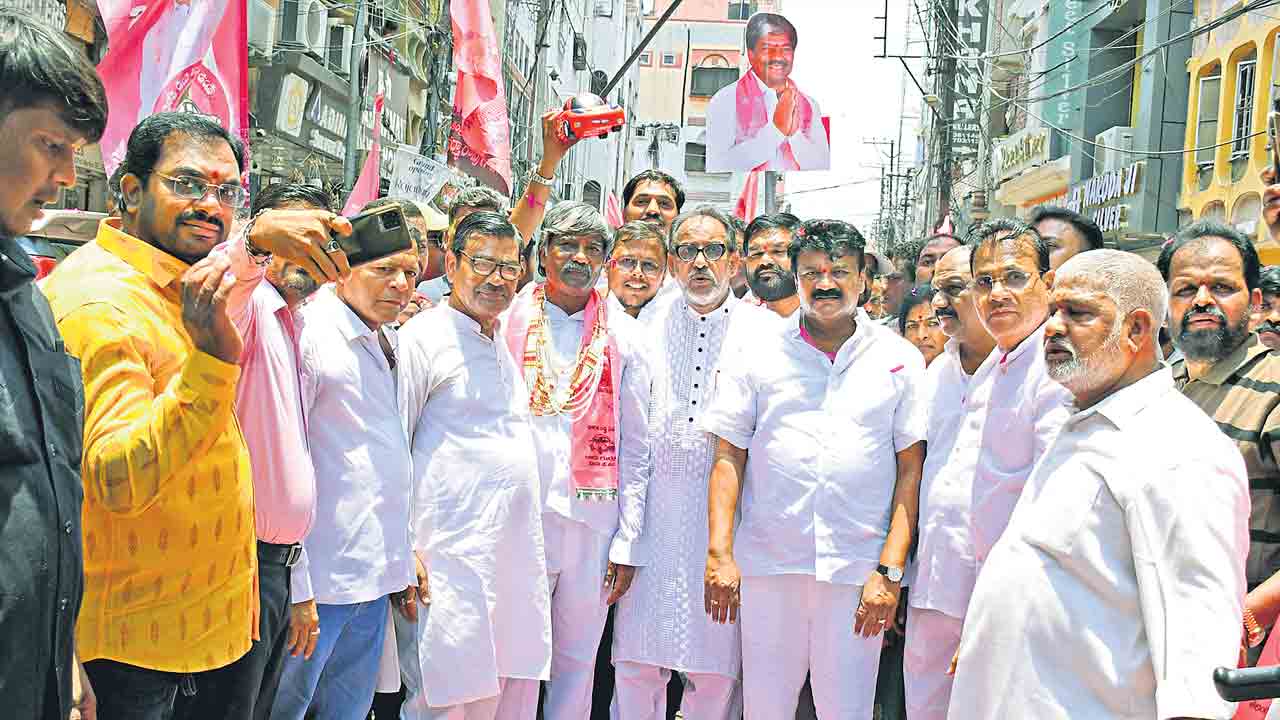 సికింద్రాబాద్‌’పై ఎగిరేది గులాబీ జెండానే