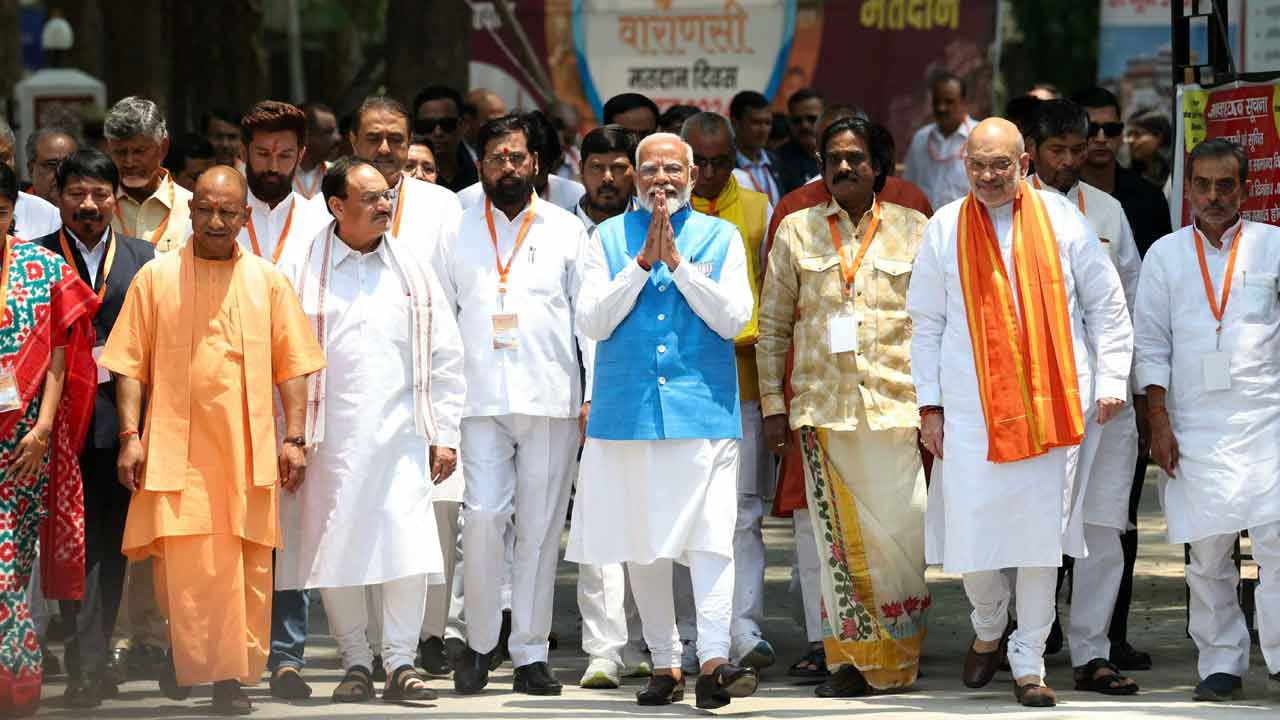 వారణాసిలో మోదీ నామినేషన్‌