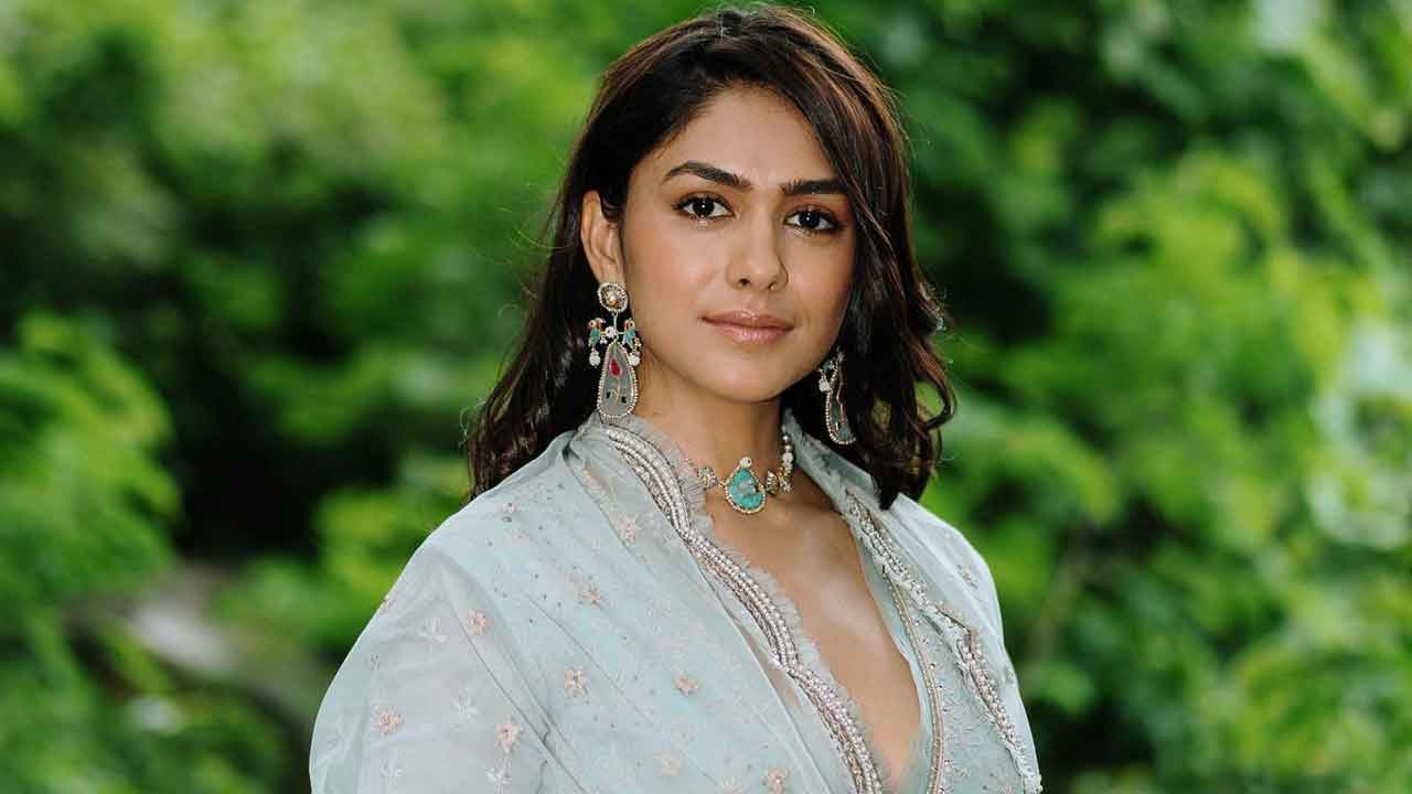 Mrunal Thakur | ఆలోచనా ధోరణి మారాలి.. బాడీషేమింగ్‌ అత్యంత హేయమైన చర్య: మృణాల్‌ ఠాకూర్‌