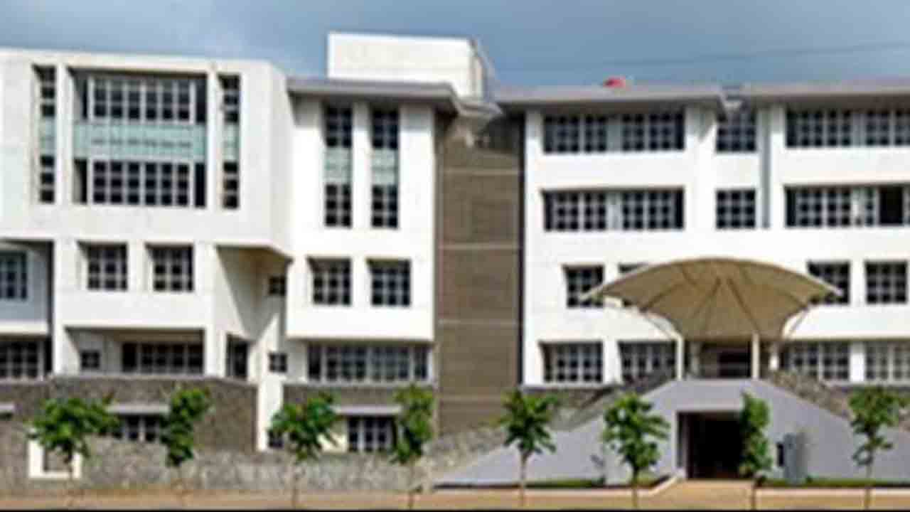 Mumbai School | పాలస్తీనాకు అనుకూలంగా వ్యవహరించిన ప్రిన్సిపాల్‌పై వేటు