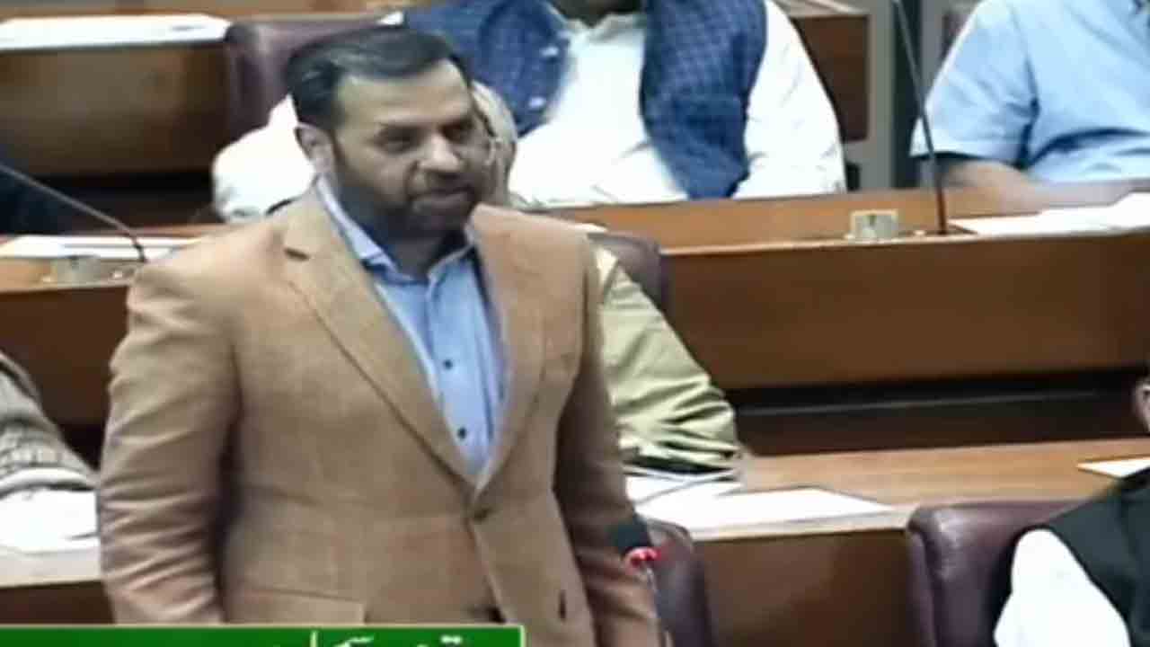 Syed Mustafa Kamal | భారత్‌ చంద్రుడిపై అడుగుపెడుతుంటే.. మన పిల్లలు మురికి కాలువల్లో పడి చస్తున్నరు.. పాక్‌ ఎంపీ వ్యాఖ్యలు